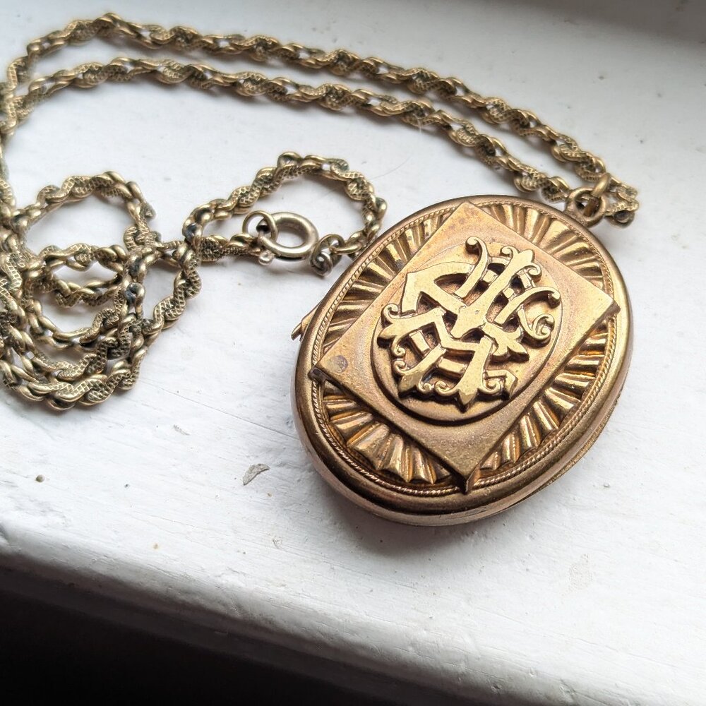 Victorian Monogram Gilt AEI Locket + 18" GF Chain
